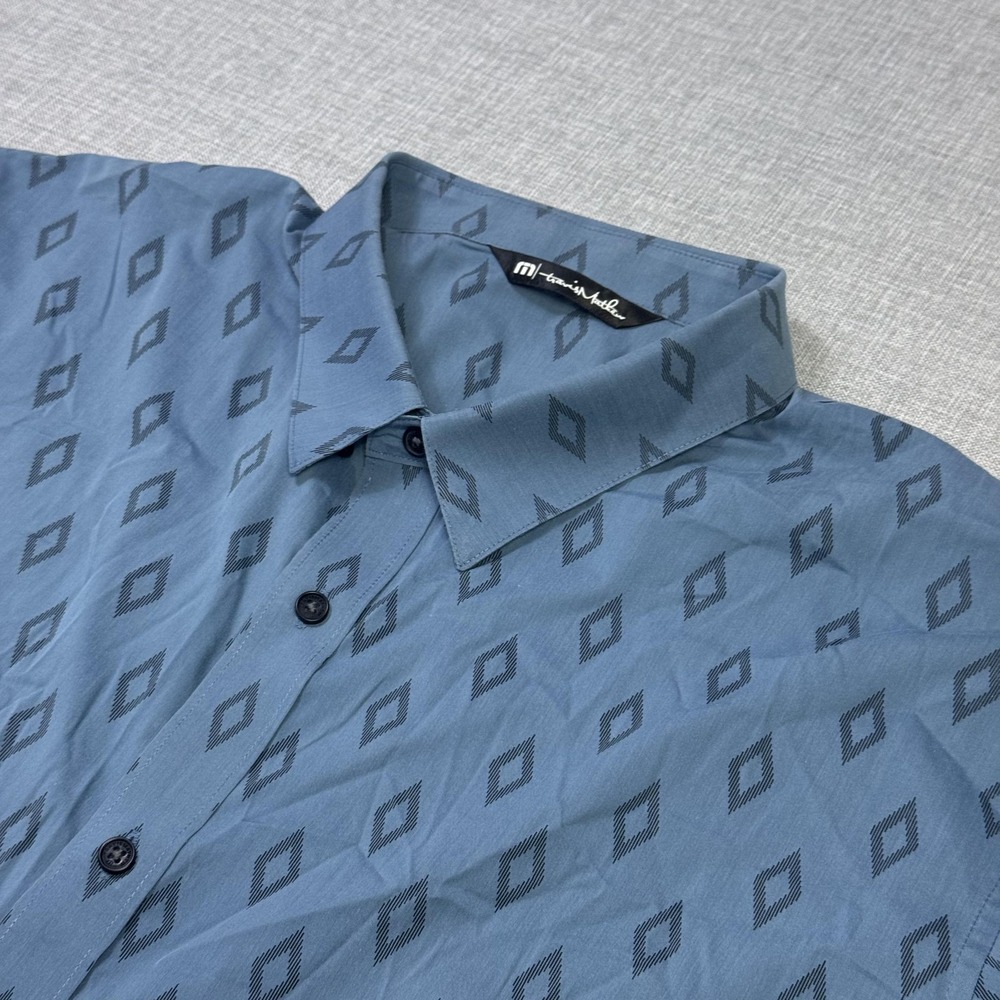 Travis Mathew Diamond Button-Up Shirt Mens XL Blue Short Sleeve Cotton Nylon